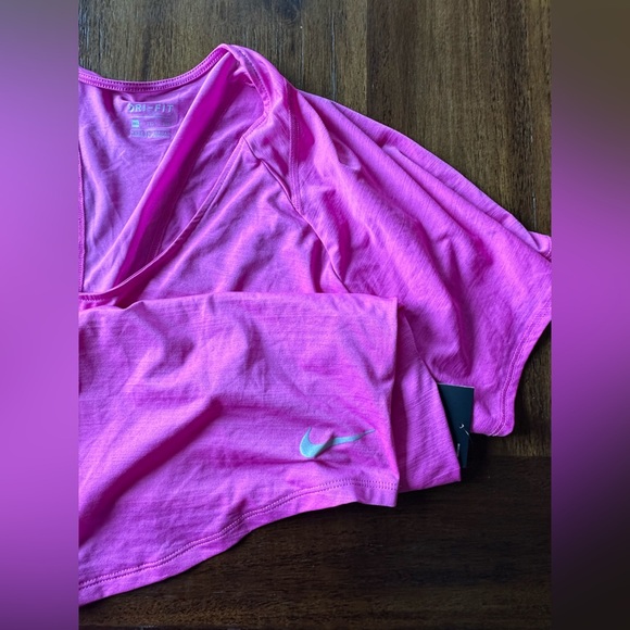 Women's Pink Nike Top- size XXL - Picture 4 of 8
